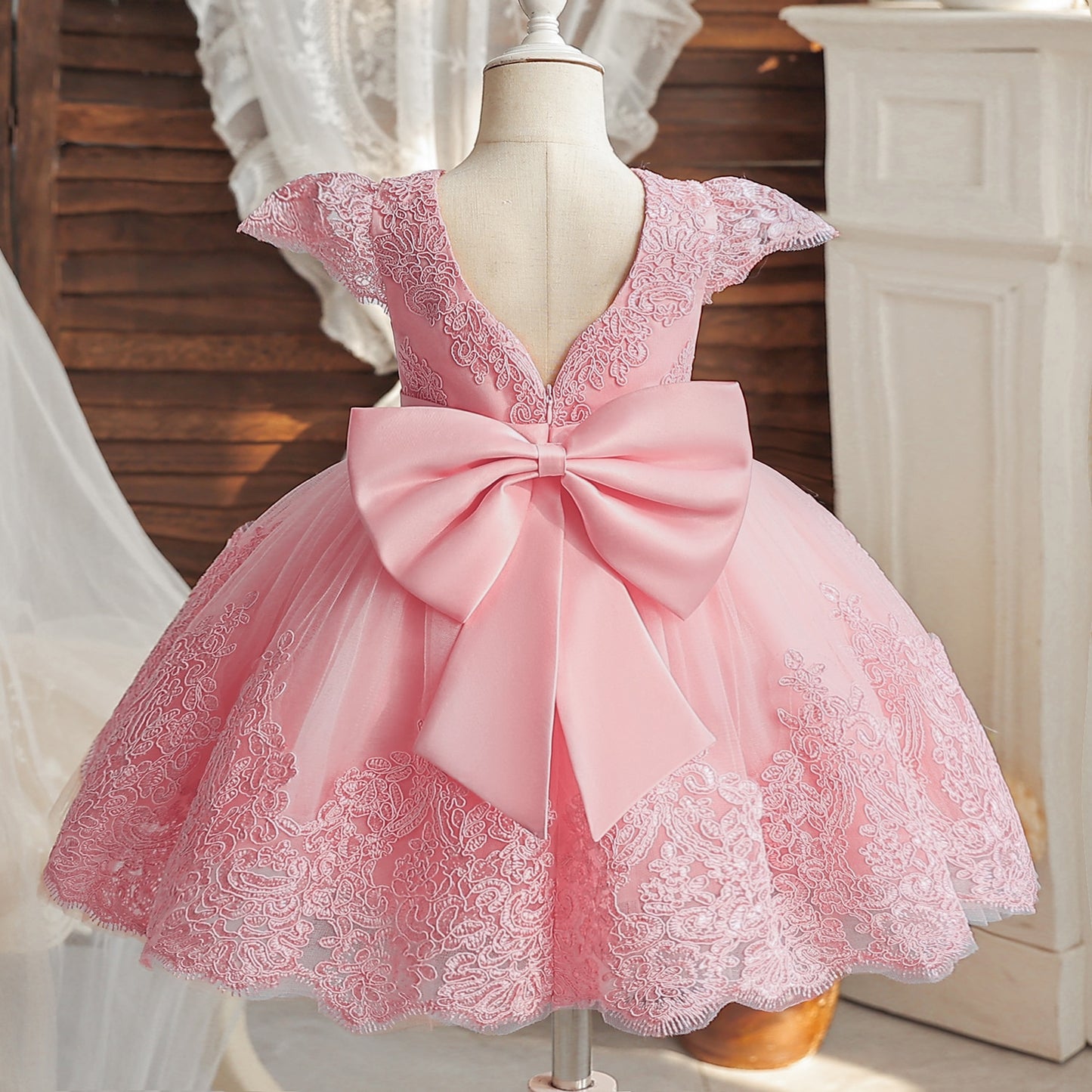 Pink Lace Dress - This Big World